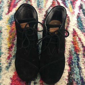 TOMs Black booties